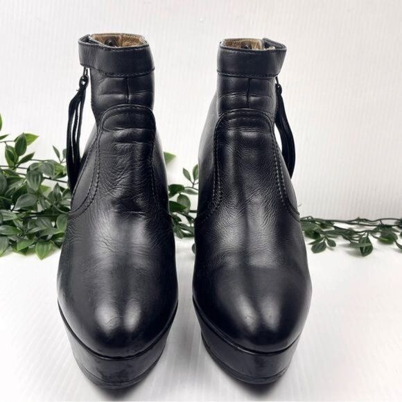 Acne Studios 'Track' block heel platform Black Ankle Boots 6.5 - Picture 2 of 14